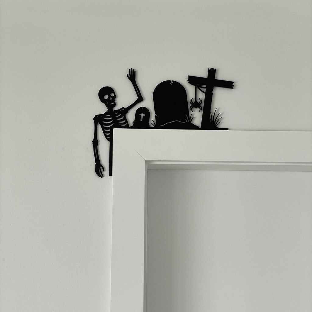 HALLOWEEN DOOR CORNER