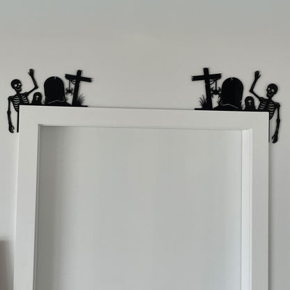 HALLOWEEN DOOR CORNER