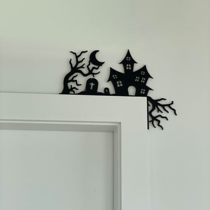 HALLOWEEN DOOR CORNER